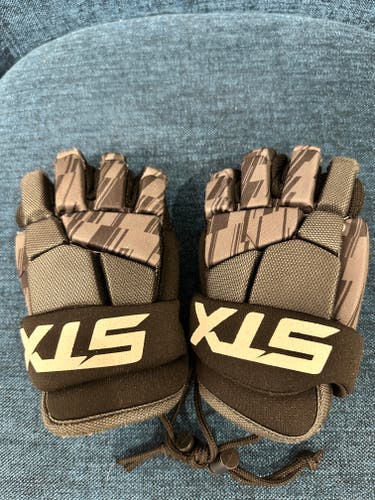 STX Stallion 75 Lacrosse Gloves (Used)