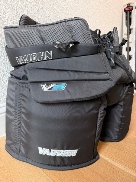 Intermediate Large Vaughn Velocity V9 XFP Hockey Goalie Pants (Used)