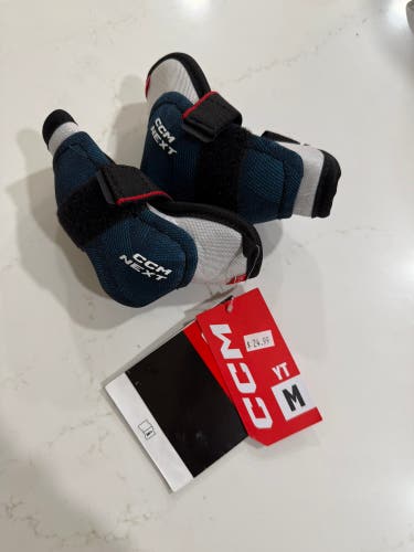 Youth Medium CCM Next Elbow Pads (New)