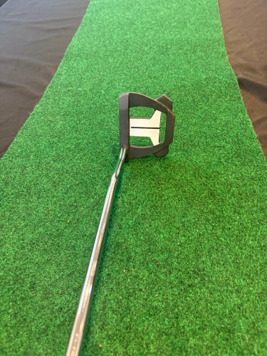 Golf Putter: Mallet Right Handed Putter 48" (Used)