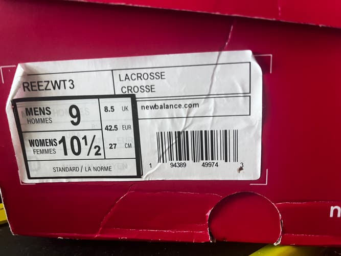 Men's Size M 9.0 (W 10.0) Adult New Balance Freeze Mid Top (Used)