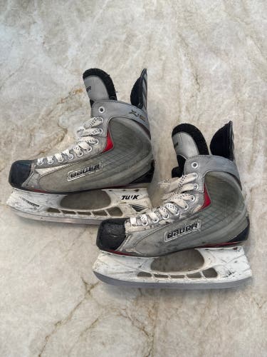 Bauer Vapor X:30 Hockey Skates Size 8 Extra Wide Width