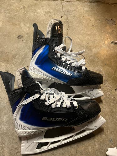 Blue 2025 Bauer Vapor Flylite Hockey Skates 8 (Used)