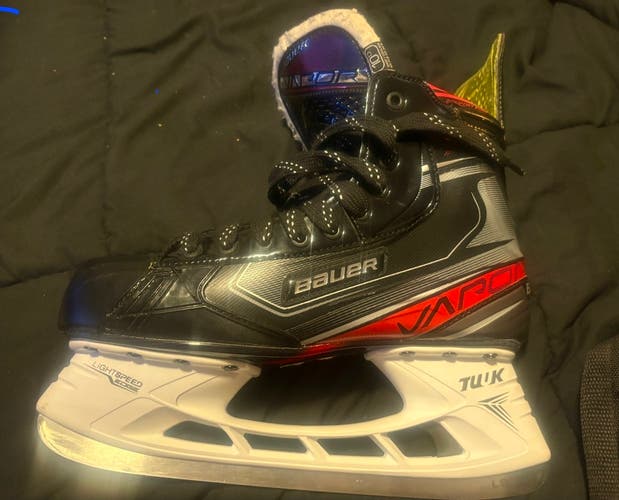 Bauer Vapor X2.9 Senior Ice Skate Fit 2 size 10D