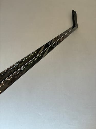*2 Pack* of New 82 Flex P92 Senior Bauer Nexus League (Tracer dress) Left Hand Hockey Sticks - Black