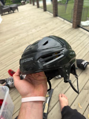 Large Bauer Re-Akt 95 Helmet (Used)