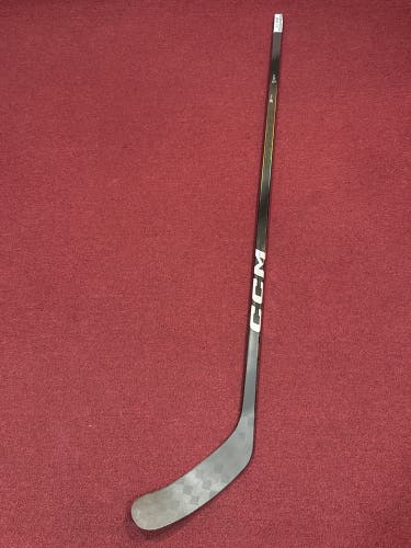 CCM Ribcor Trigger 8 Pro Right Handed Hockey Stick P29M 80 Flex Pro Stock (New) Item#PSBBLN