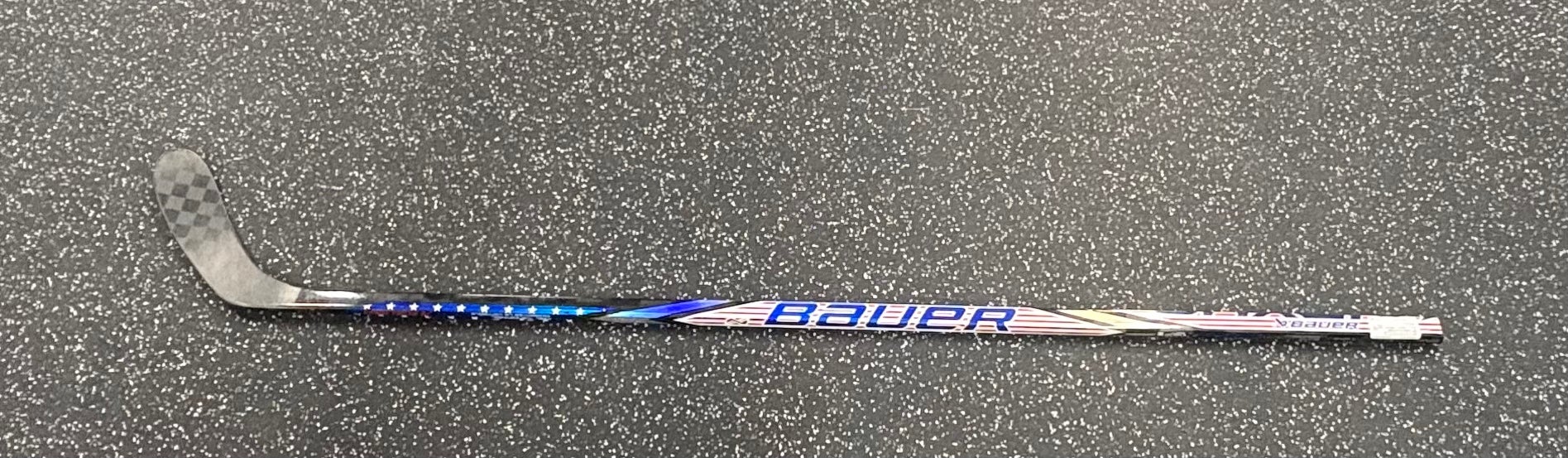 Senior Bauer Nexus Tracer Right Handed Hockey Stick P28 77 Flex (Used) USA