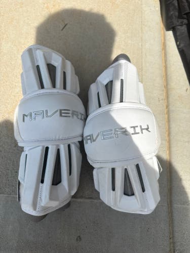 Large Adult Maverik Max Arm Pads (Used)