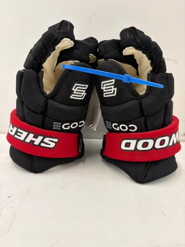 Sherwood Code Encrypt NHL Ottawa Senators Gloves Pro Stock (New)