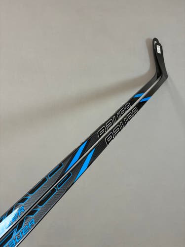*2 Pack* of New 65 Flex P92 Intermediate Bauer Nexus E50 Pro Left Hand Hockey Sticks