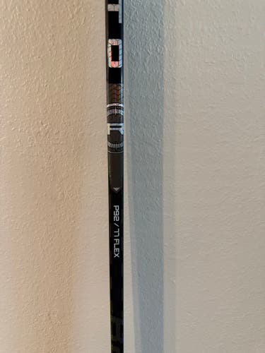 Senior Bauer Proto-R Left Hand Hockey Stick P92 77 Flex (Used)