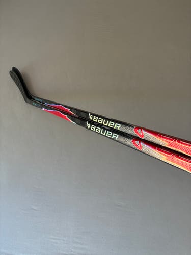 *2 Pack* of New 87 Flex P28 Senior Bauer Flylite Right Hand Pro Stock Hockey Sticks - Red
