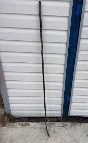 Junior CCM JetSpeed FT8 Pro Right Handed Hockey Stick P29 40 Flex (New)
