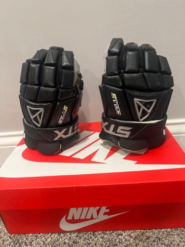 STX Cell V Lacrosse Gloves (Used)