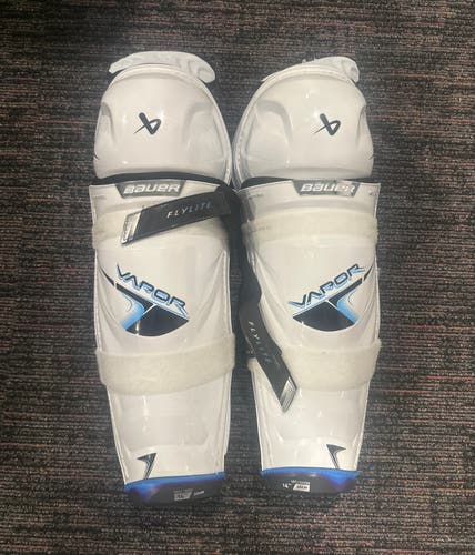 Intermediate Bauer Vapor Flylite 14" Shin Pads (New)
