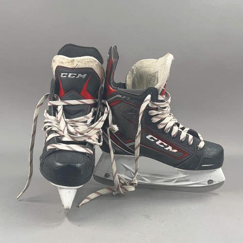 CCM FT370 Size 6 Intermediate Hockey Skates