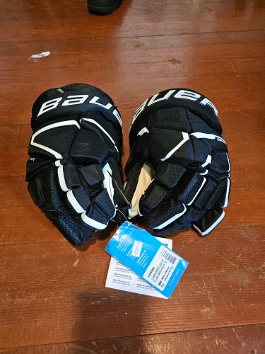 Bauer Vapor Hyperlite Gloves 12" (New)