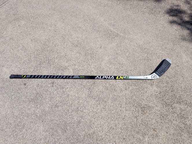 Junior Warrior Alpha LX S1 Right Handed Hockey Stick 40 Flex (Used)