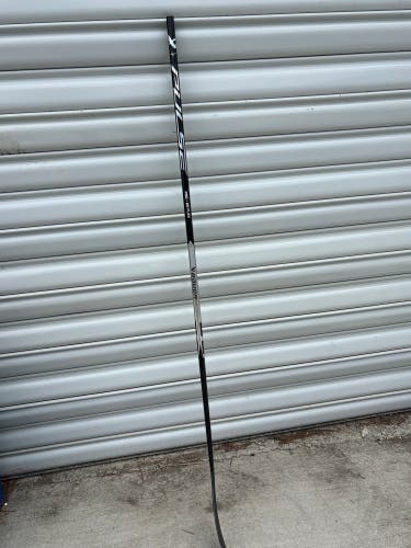 Intermediate Bauer Pulse Right Handed Hockey Stick P92 65 Flex (New)