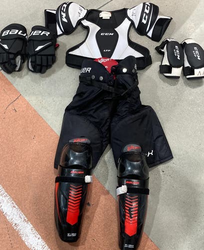 Used Junior MD Bauer Hockey Starter Kit