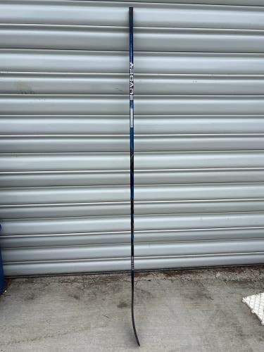 Senior Right Handed Hockey Stick P29 87 Flex (New)