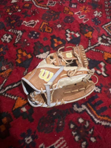 Wilson A2000 RH Infield Baseball Glove 11.5" (New)
