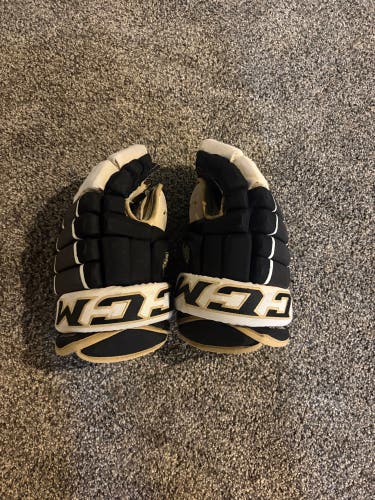 Oakland Junior Grizzlies CCM Gloves Pro Stock 14’ (Used)