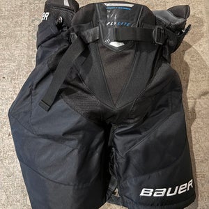 Junior Large Bauer Vapor Flylite Hockey Pants (Used)
