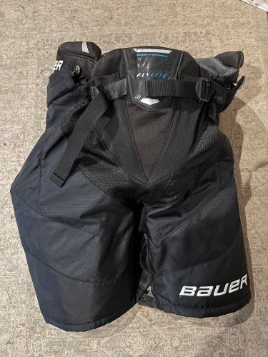 Junior Large Bauer Vapor Flylite Hockey Pants (Used)