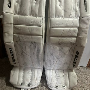 28" Bauer Reactor 2000 Goalie Leg Pads (Used)