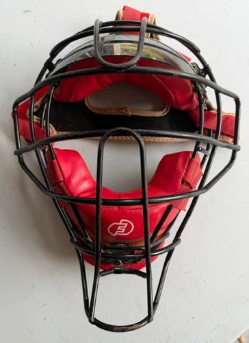 Force 3 Defender Mask V2 — Traditional Style