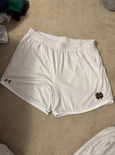 Notre Dame White Large Women's Under Armour Shorts (Used)