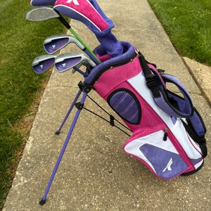 TOP FLITE G 8-9 YEAR OLD COMPLETE GOLF CLUB SET