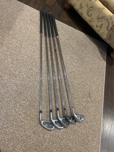 Wilson Right Handed Iron Set Stiff Flex 5 Pieces (Used)