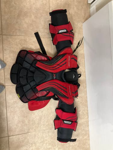 XL Bauer Vapor X2.9 Goalie Chest Protector (Used)