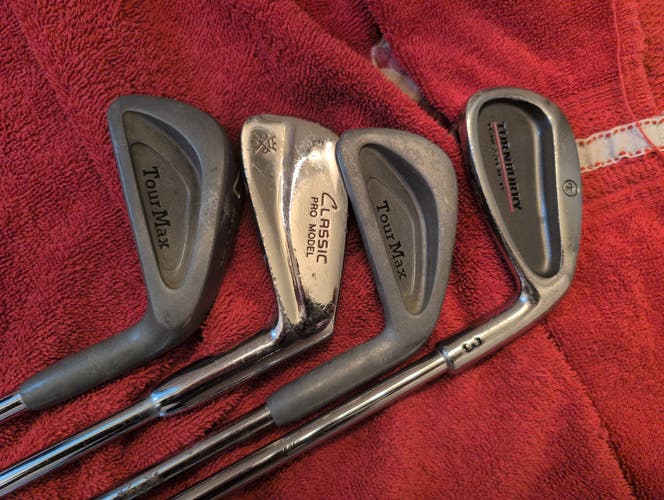 Men's Right Handed Iron Set Regular Flex 4 Pieces (Used)