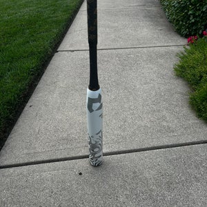 2023 DeMarini Whisper Composite Bat (-10) 22 oz 32" (New)