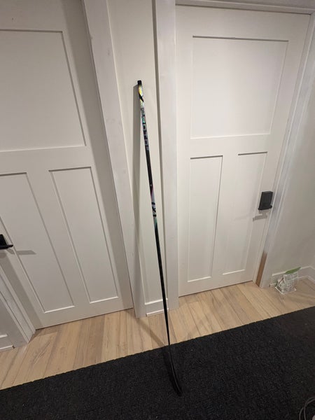 Senior Bauer Custom Proto2 Right Handed Hockey Stick P28M 77 Flex (New)