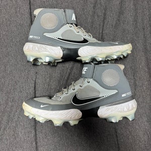 Nike Molded Baseball Cleats 12