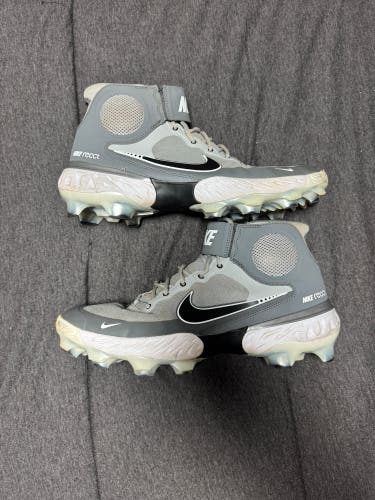 Nike Molded Baseball Cleats 12