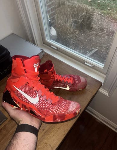 Nike Kobe 9 Elite Christmas 2014 Sneakers Bright Crimson/White, Size 11 US