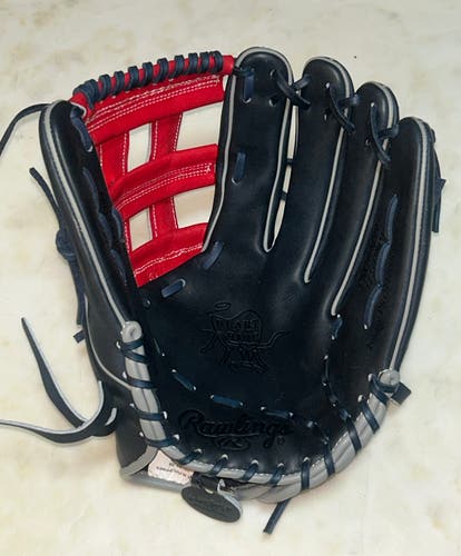 2025 Rawlings Heart of the Hide RH Outfield Baseball Glove 12.75" (Brand New With Tags)