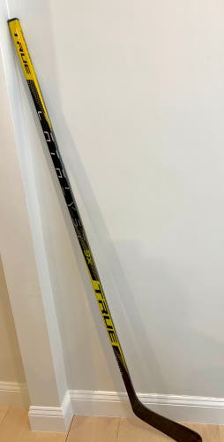 Intermediate True Catalyst 9x Left Hand Hockey Stick TC2 55 Flex (Used)