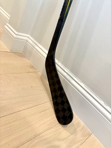 Intermediate True Catalyst 9x Left Hand Hockey Stick TC2 55 Flex