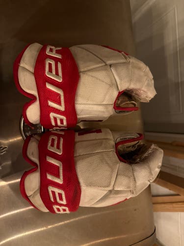 Bauer Vapor Flylite Gloves 13" Pro Stock (Used)