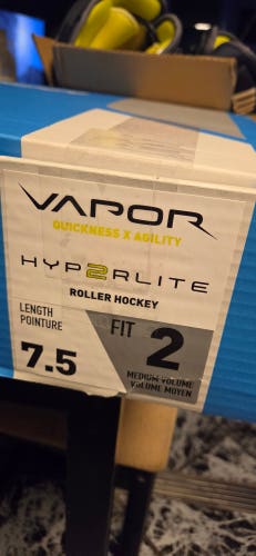 Bauer Vapor Hyperlite 2 Inline Skates Regular Width Size 7.5 (New)