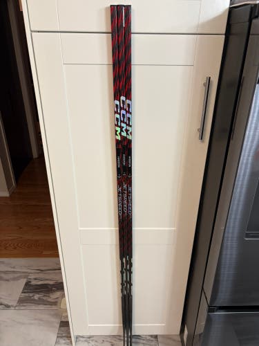 Senior CCM JetSpeed FT5 Pro Left Hand Hockey Stick P28 75 Flex (New)
