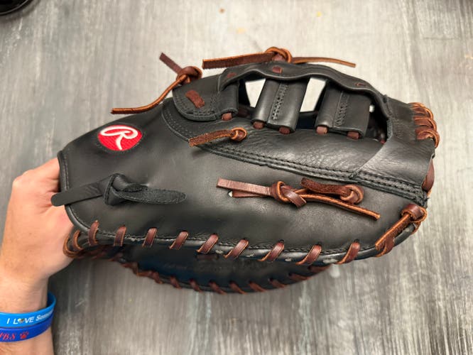 Rawlings Gamer softball RH First Base Softball Glove 12.5" (Used like new)