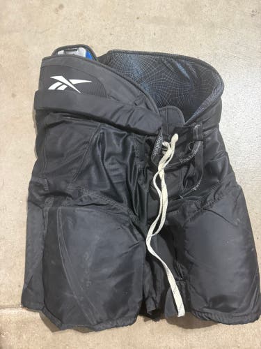 Men's Senior XL Reebok 7k Hockey Pants (Used)